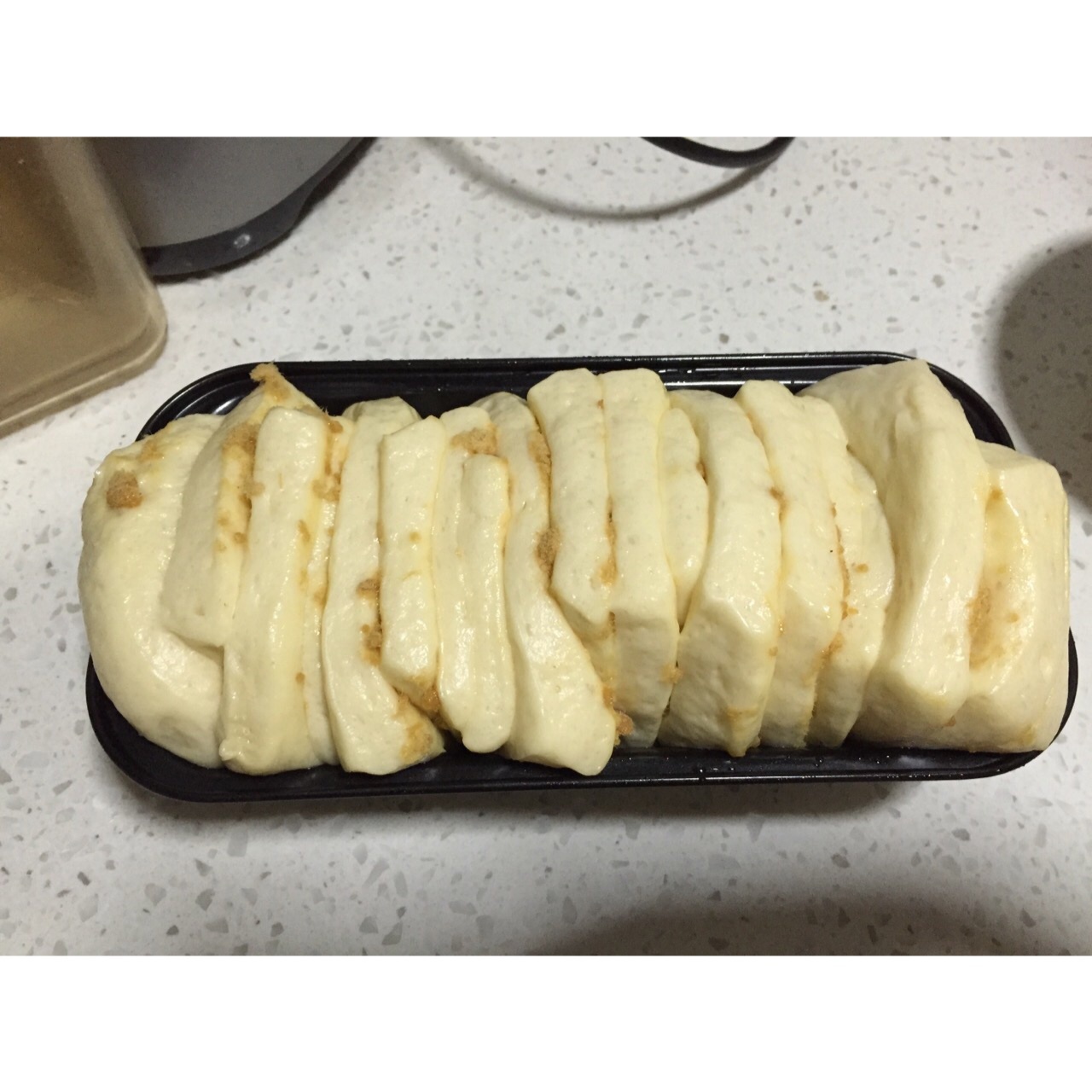 手撕千层肉松面包