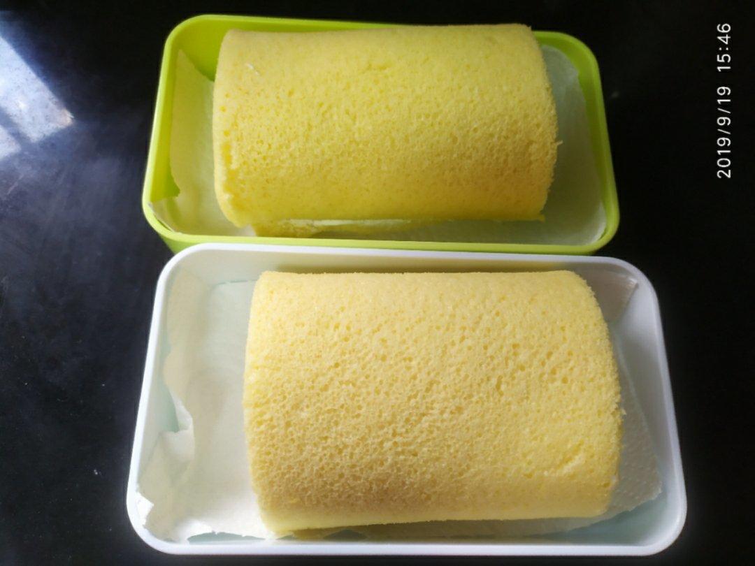 《Tinrry下午茶》教你做基础原味蛋糕卷