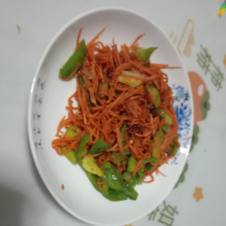 青椒炒胡萝卜丝