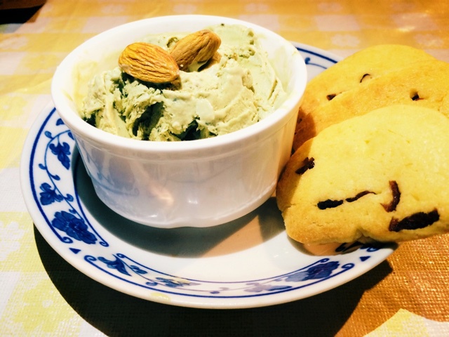 浓醇抹茶冰淇淋
