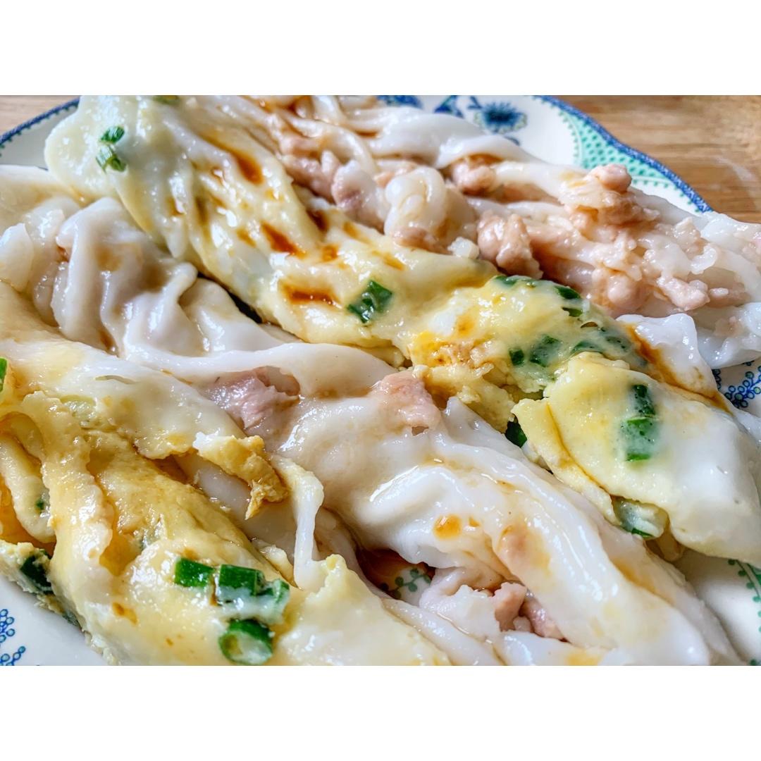 兔兔_酱做的肠粉技术,从 酱汁 到 粉皮 到 蒸制 (网红肠粉一条龙最