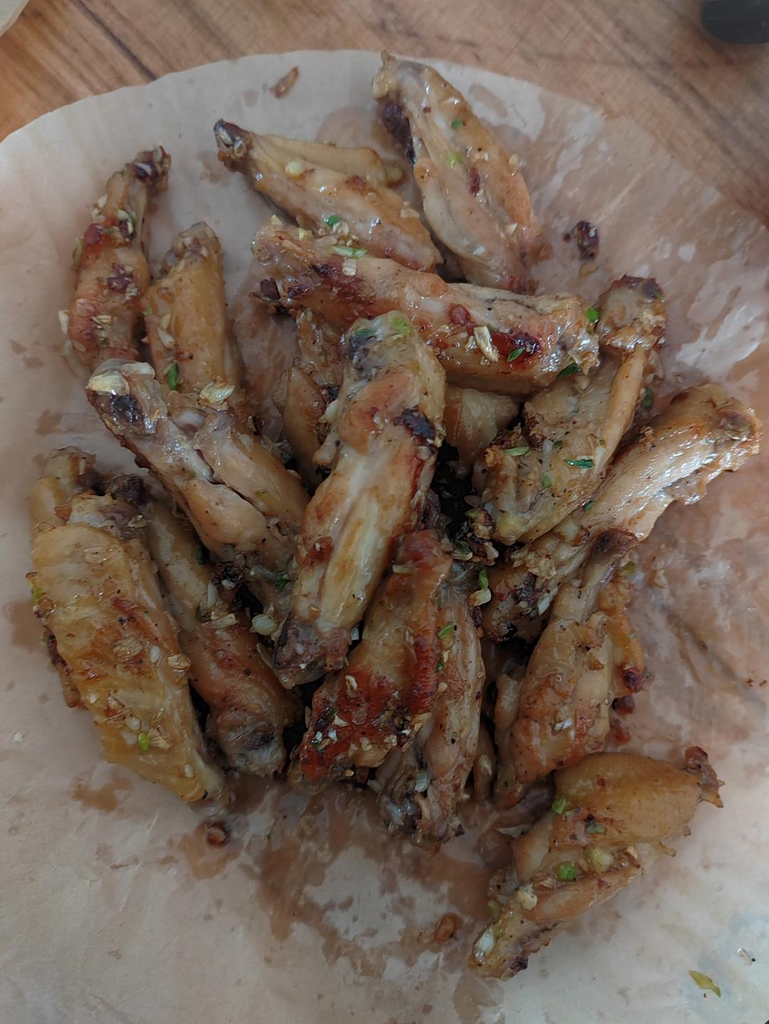 蒜香鸡翅，这才是鸡翅最好吃的做法