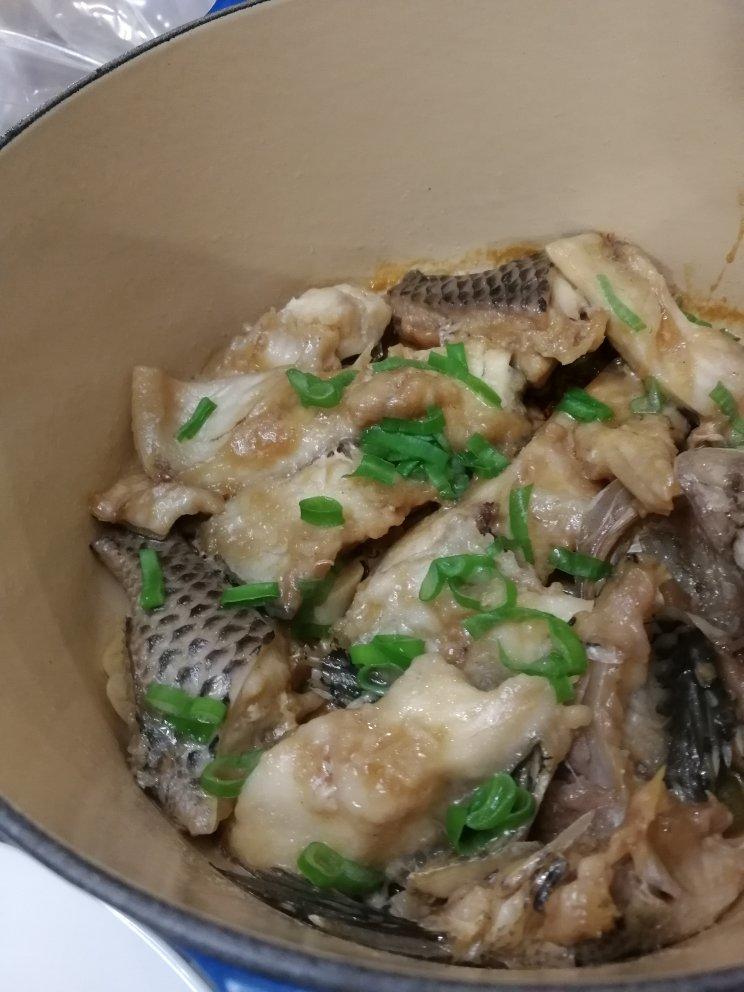 啫啫鱼煲