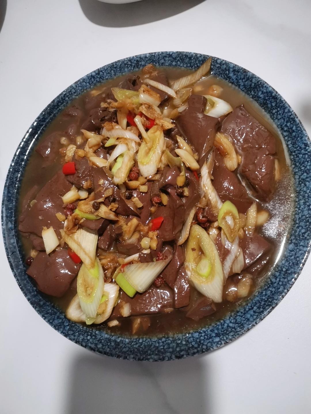 大葱冒鸭血（炒鸭血）