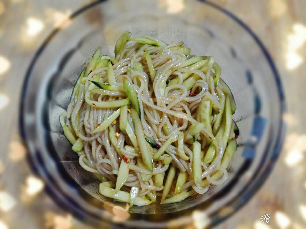 凉拌红薯粉条