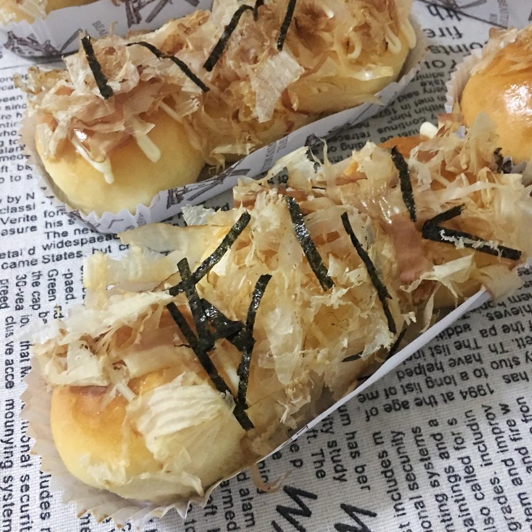 长得有点像章鱼小丸子的面包