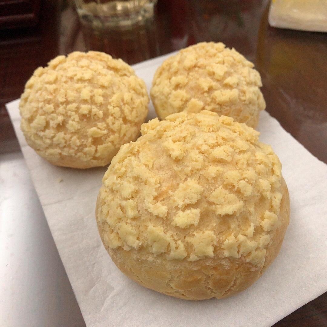 泡芙 简易泡芙 极道魔尊做的简易泡芙鸡蛋,水,低筋面粉(或者普通面粉