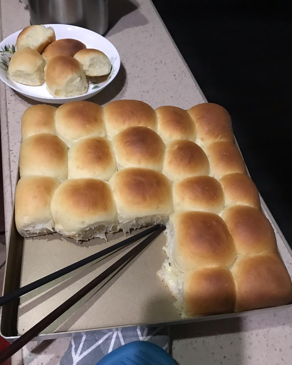 家常版蜂蜜小面包 搭配热牛奶营养早餐好味道 做法简单味道好