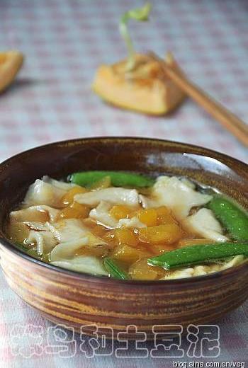 南瓜甜豆面片汤的做法
