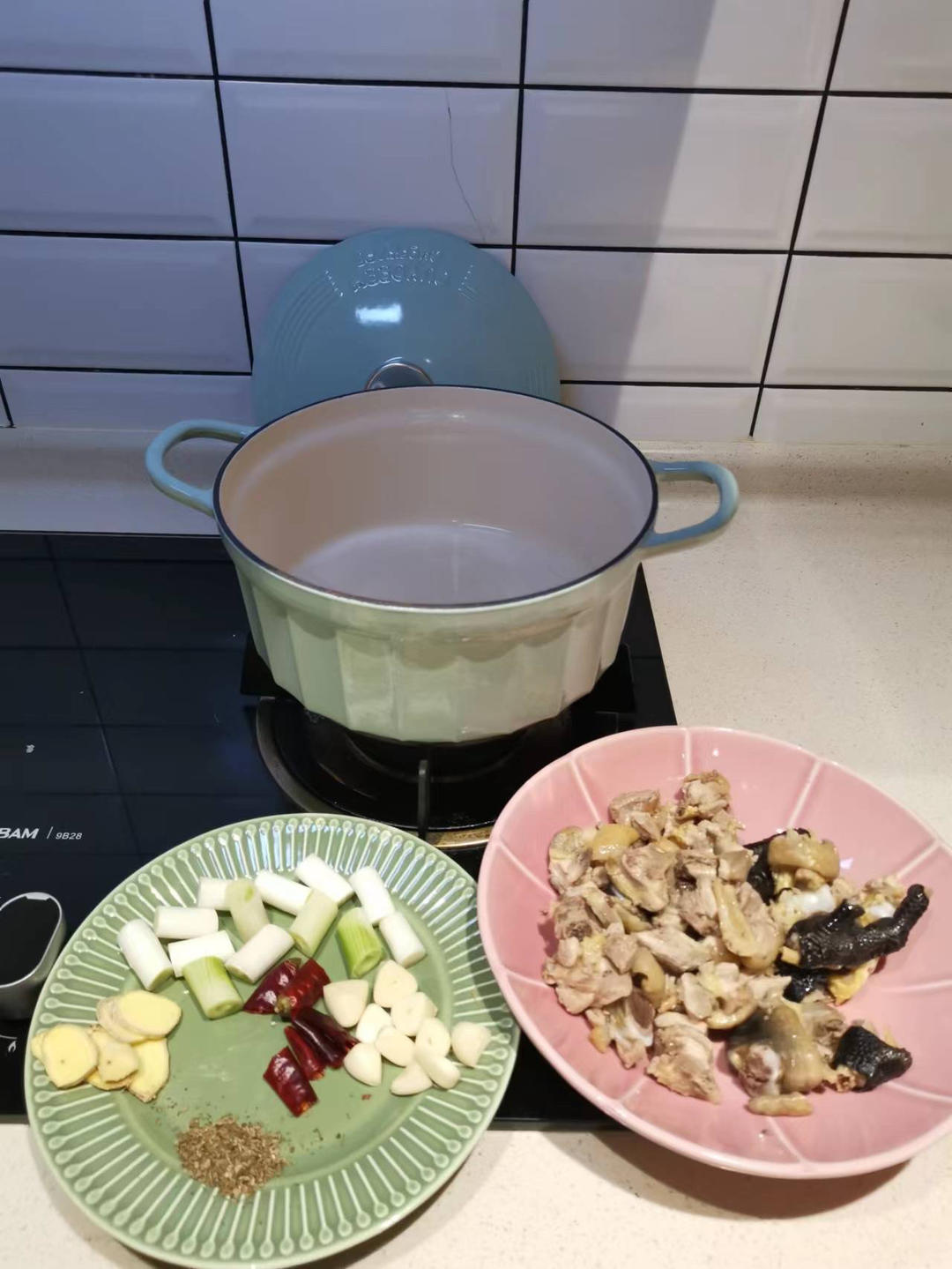 三杯鸡【4月北鼎珐琅锅食谱】