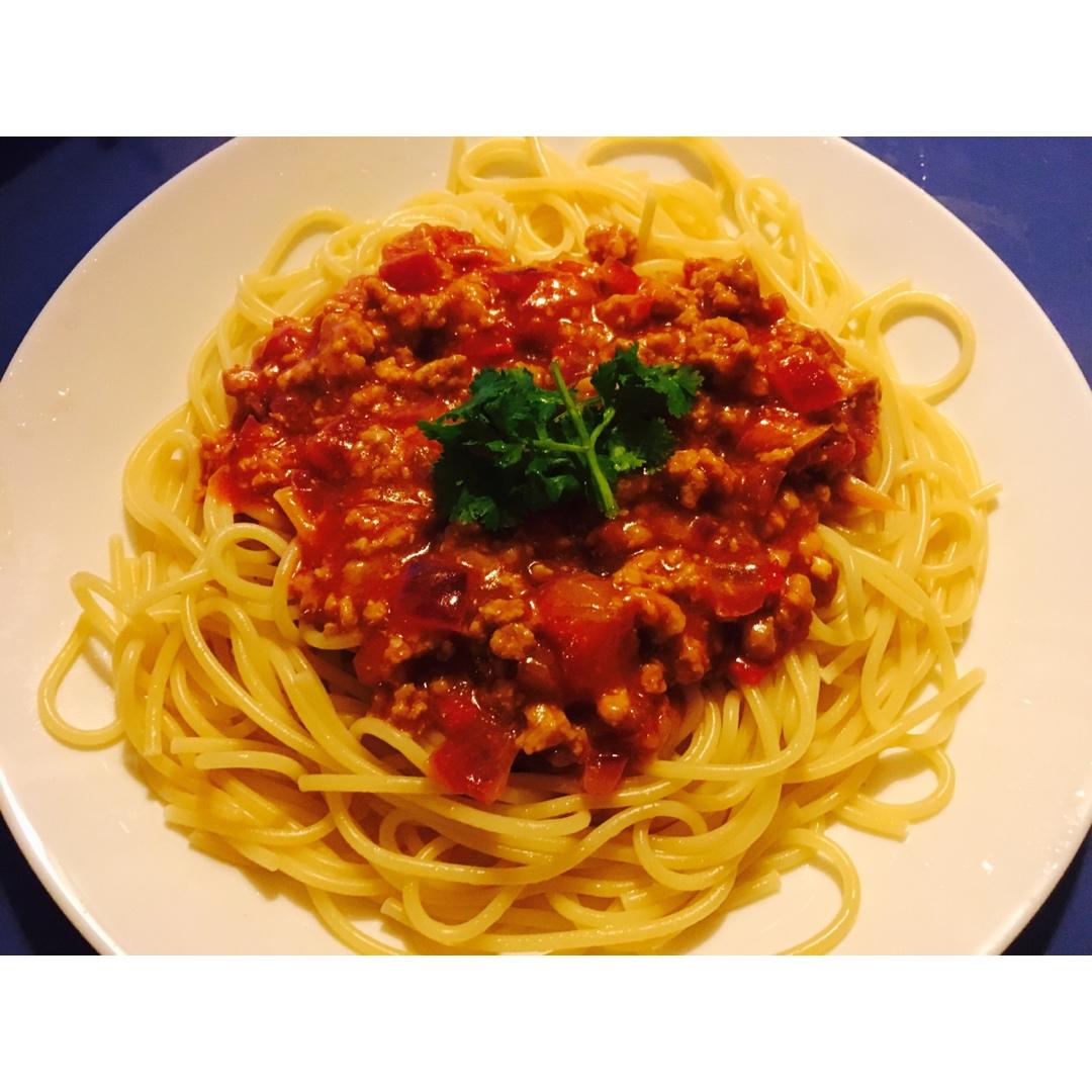 番茄肉酱意大利面