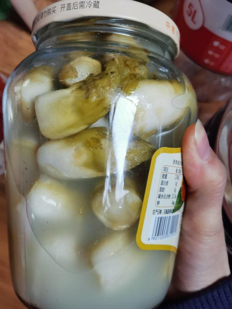 操作最简单，味道地道的酸菜腌制方法