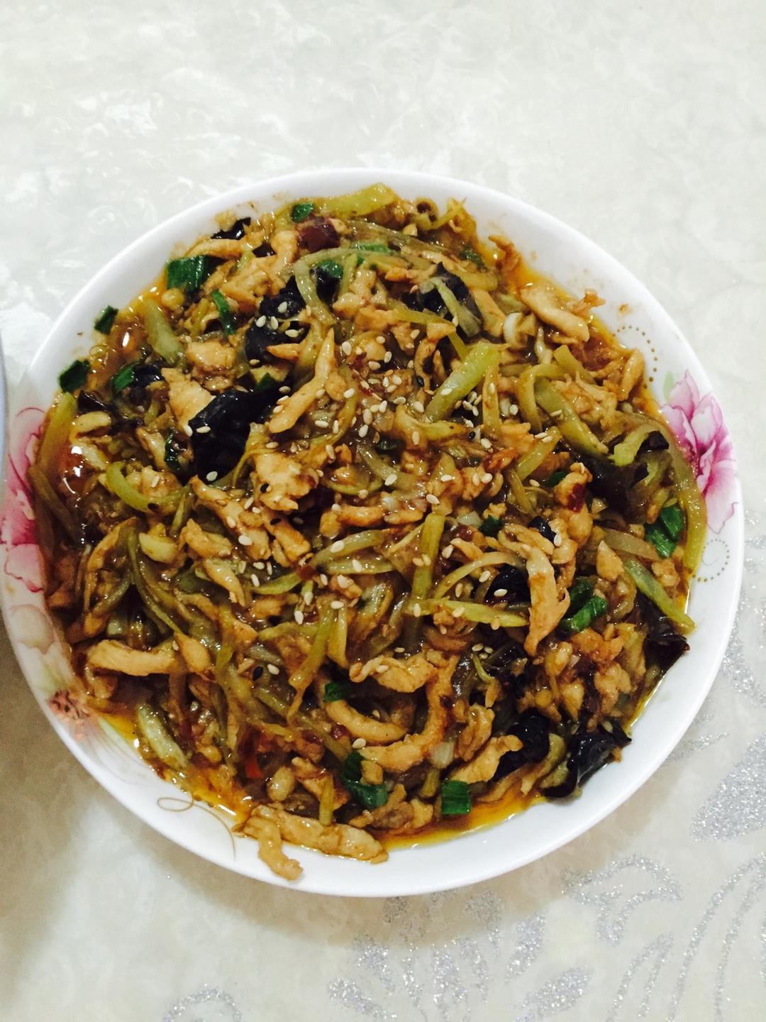 鱼香肉丝 英文名 Fish Deer 是一道川渝地区非常经典的传统名菜 鱼香是川菜主要传统味型之一 的做法步骤图 Venus Zxz 下厨房