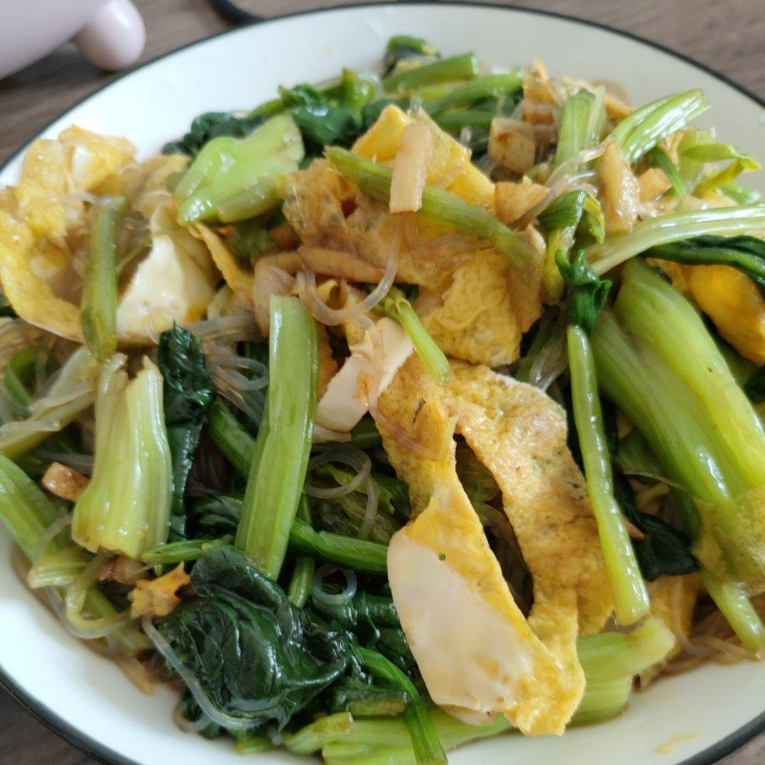 开胃爽口又营养的菠菜拌粉丝