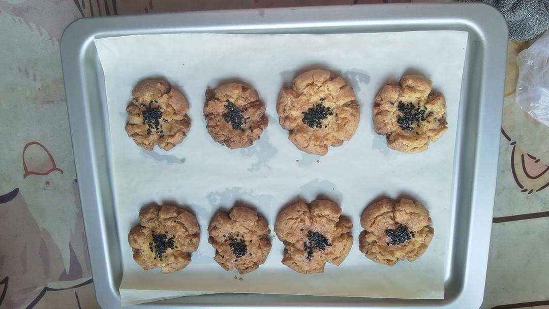 轻轻一按就碎掉的原味桃酥（不输猪油版）