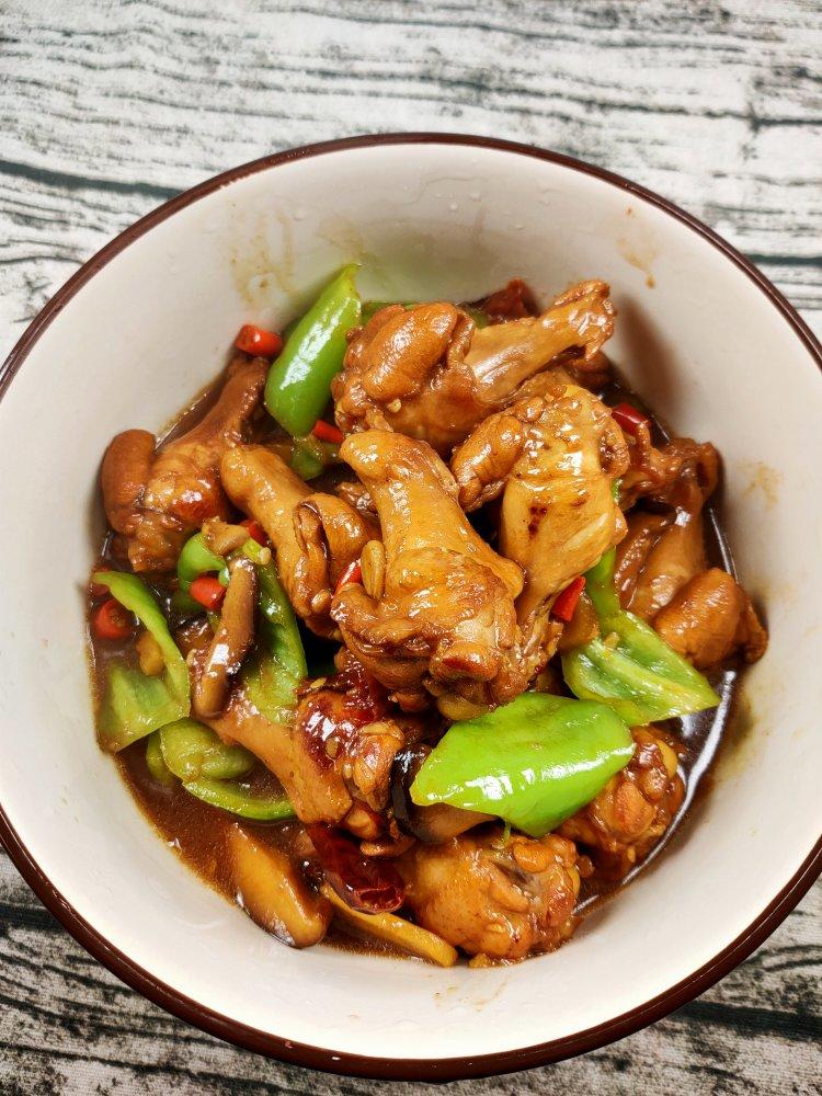 好吃到原地爆炸的黄焖鸡