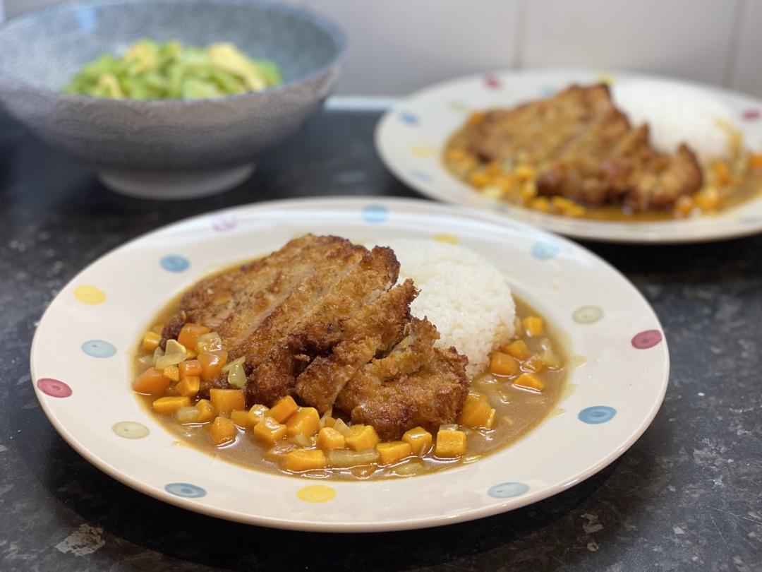 香酥咖喱猪排饭