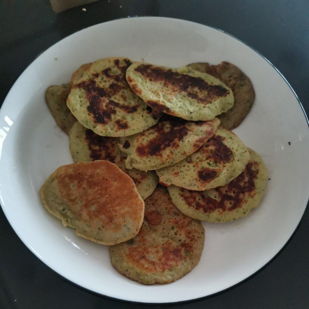 蔬菜松饼(9+宝宝辅食)