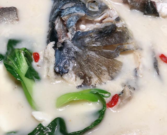 千岛湖鱼头豆腐汤的做法