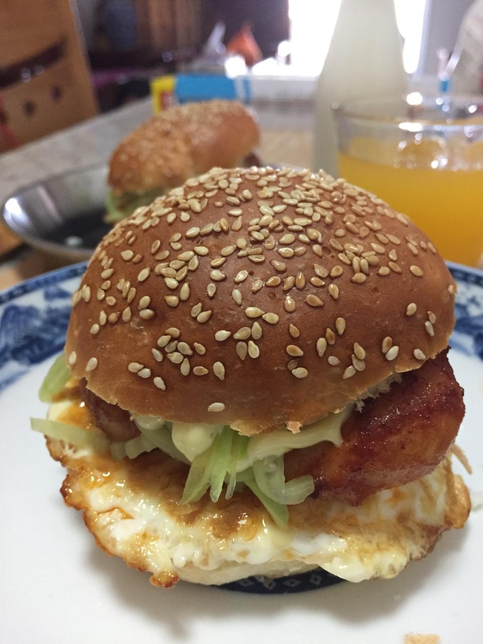 自制营养肉饼汉堡包
