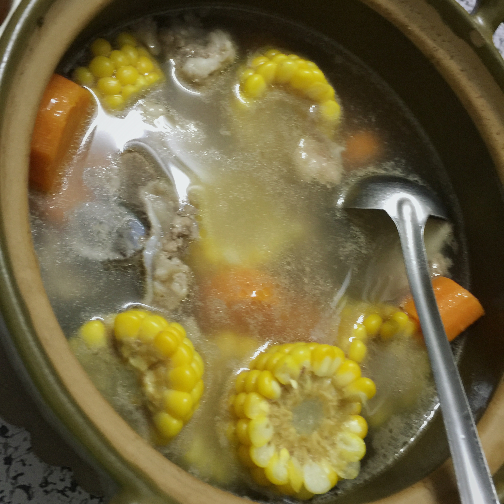 排骨玉米汤
