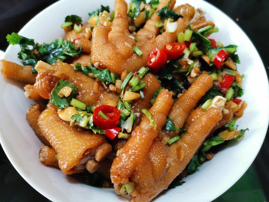 停不下来的秘制凉拌鸡爪