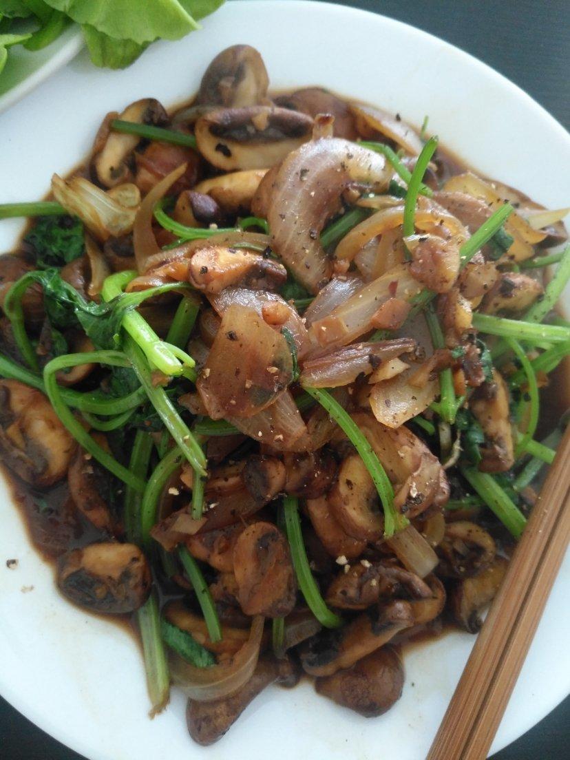 简单炒蘑菇