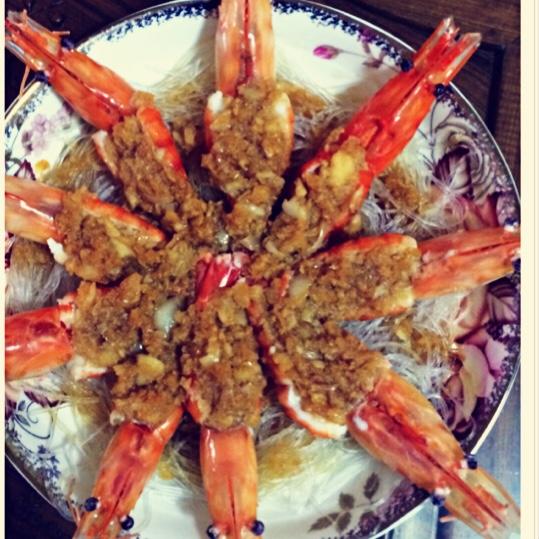 蒜蓉粉丝蒸虾