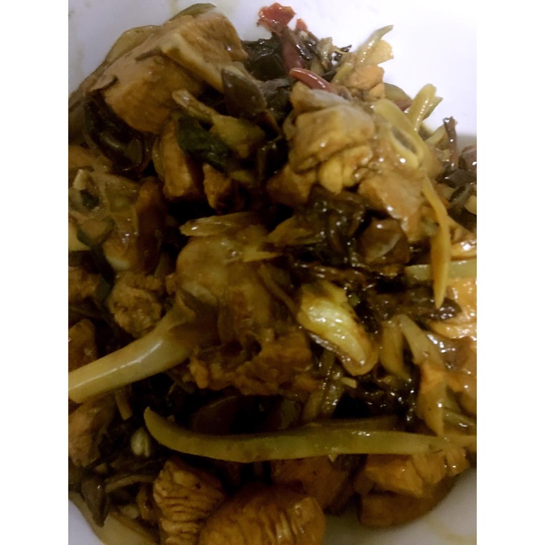 小鸡炖蘑菇