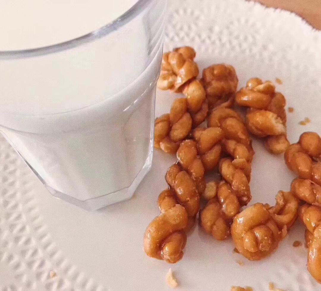 松软香甜的蜂蜜牛奶麻花