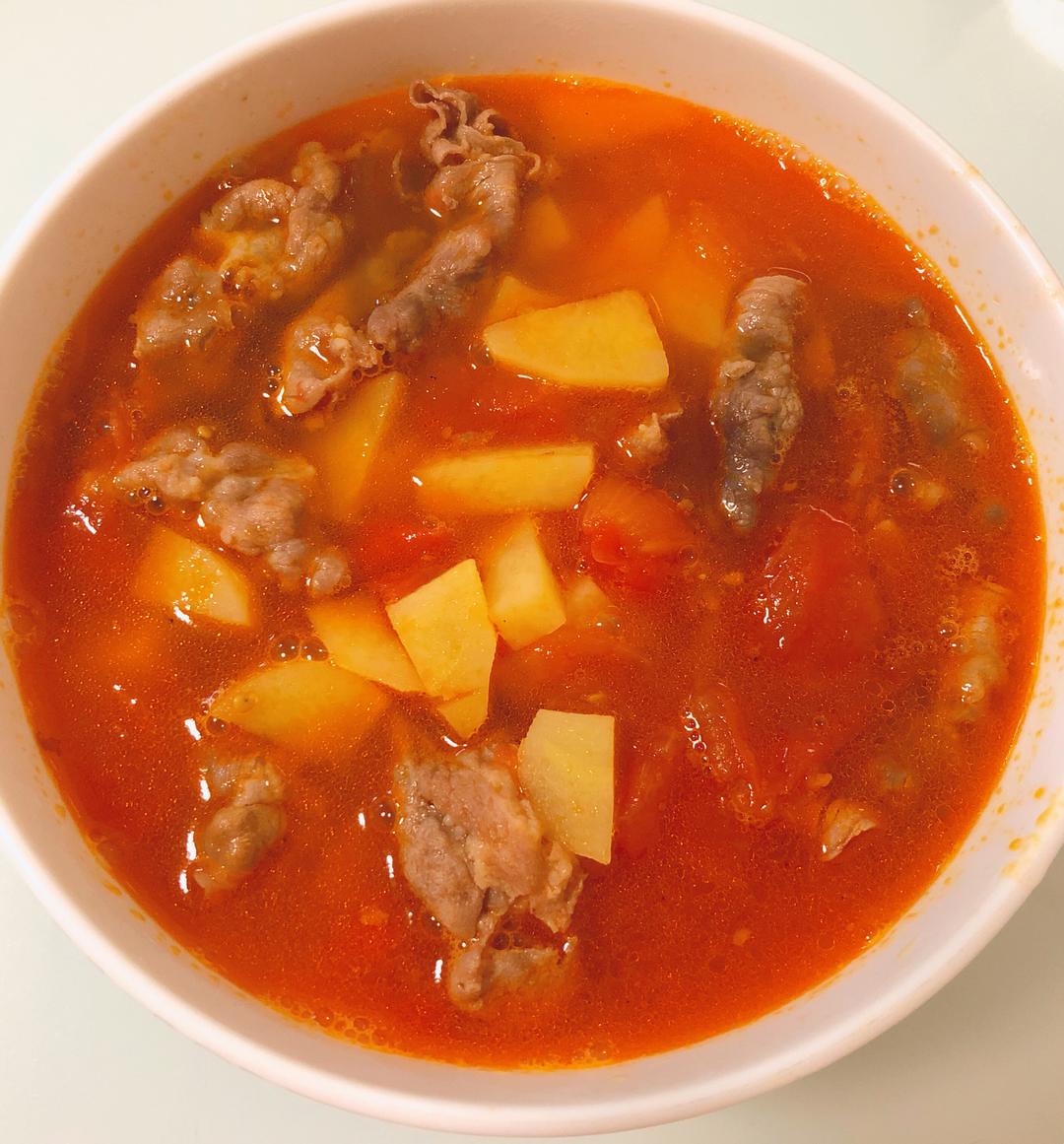 番茄土豆肥牛汤的做法