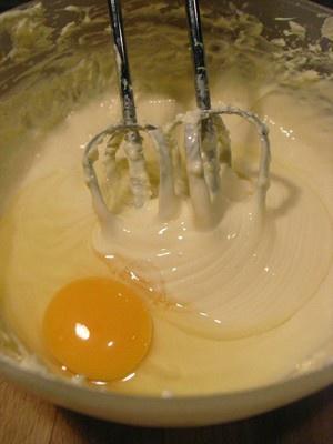 炼乳奶酪蛋糕的做法 步骤6