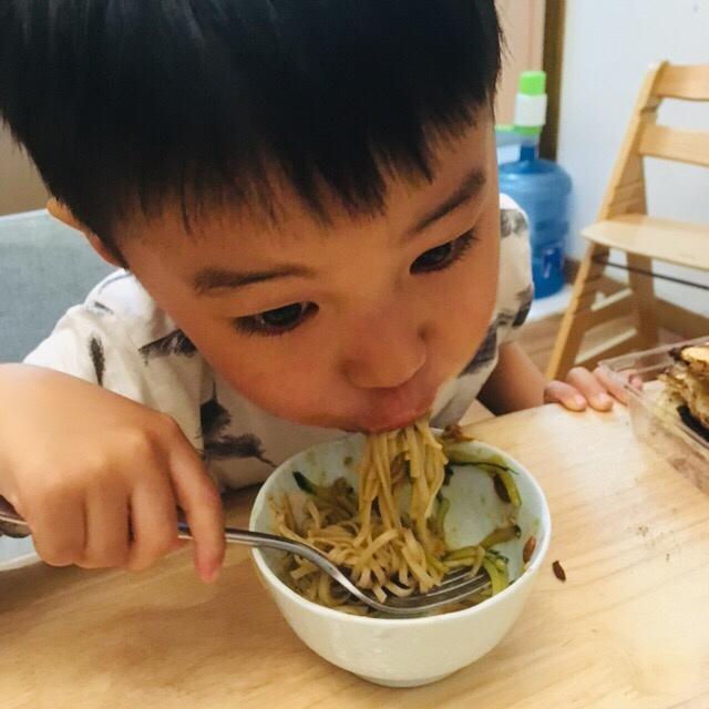 一周都吃不腻的炸酱面10分钟搞定