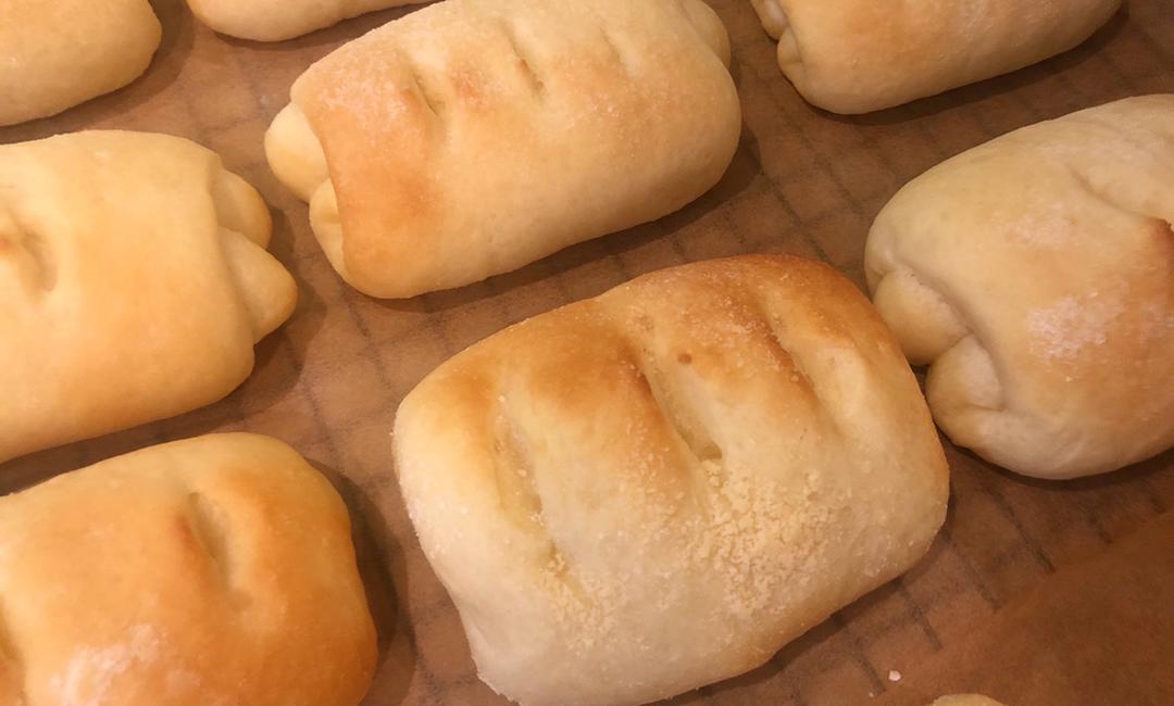 软到不知所措的牛奶卷