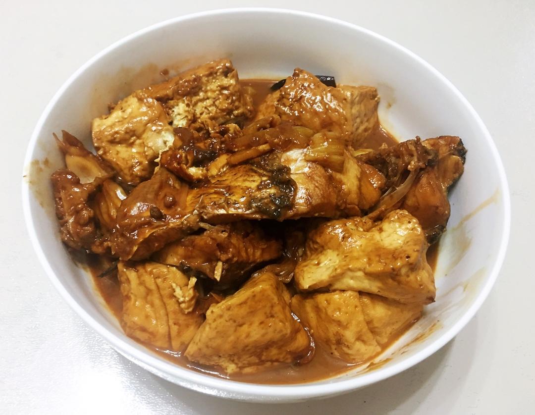 鱼炖豆腐