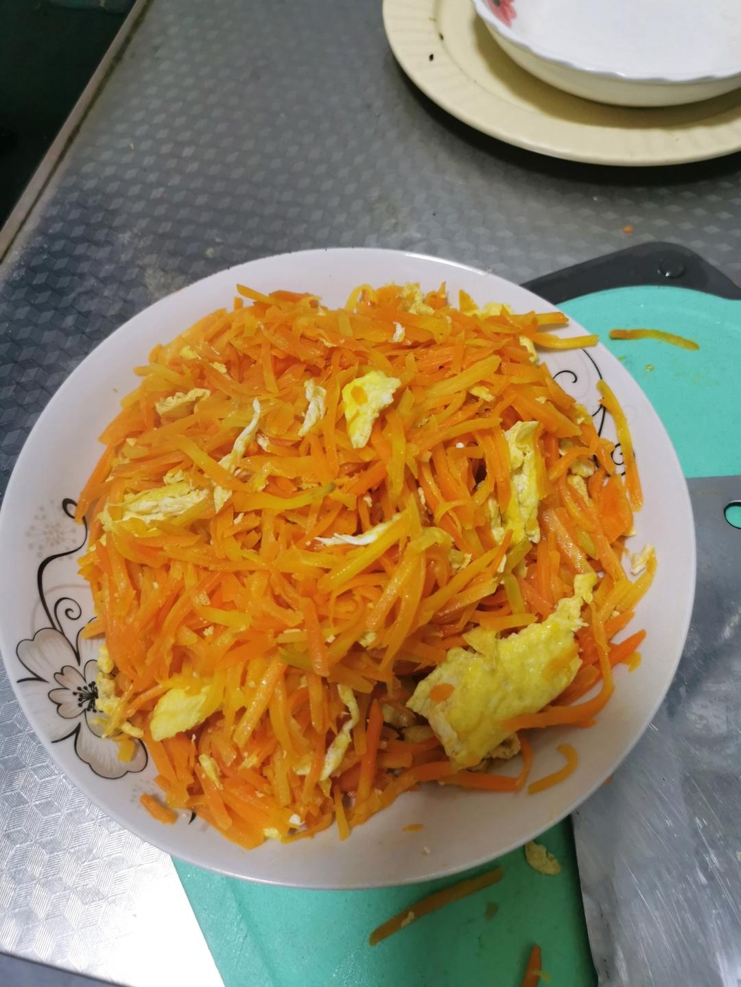 胡萝卜炒鸡蛋