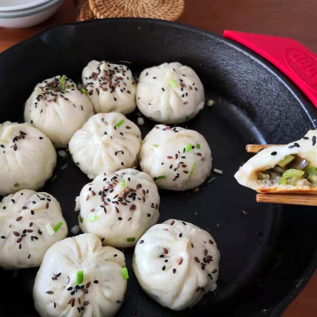 鲜虾猪肉生煎包（一定要看视频哟~）