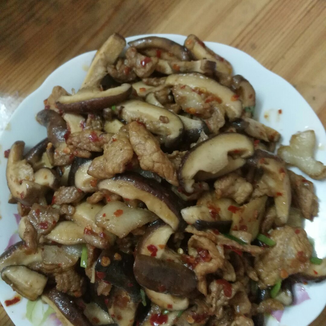 香菇炒肉