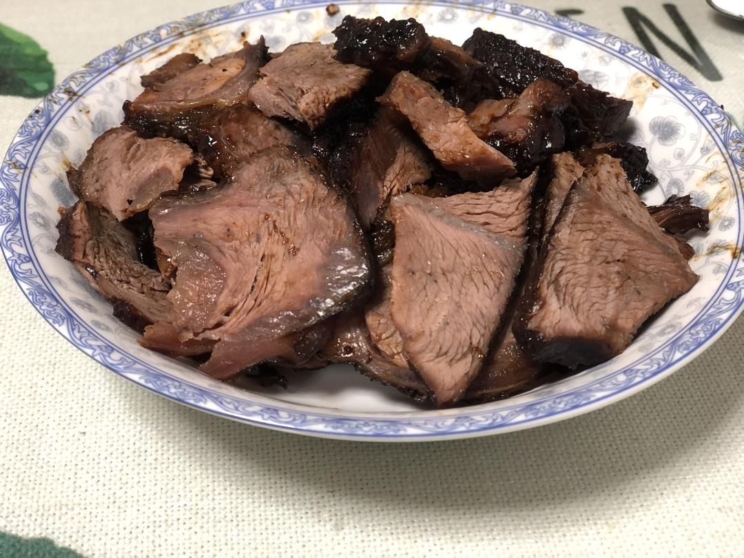 卤牛肉