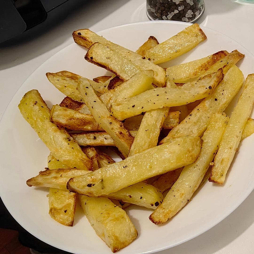 不用油也能炸出香脆好吃的薯条（空气炸锅版）