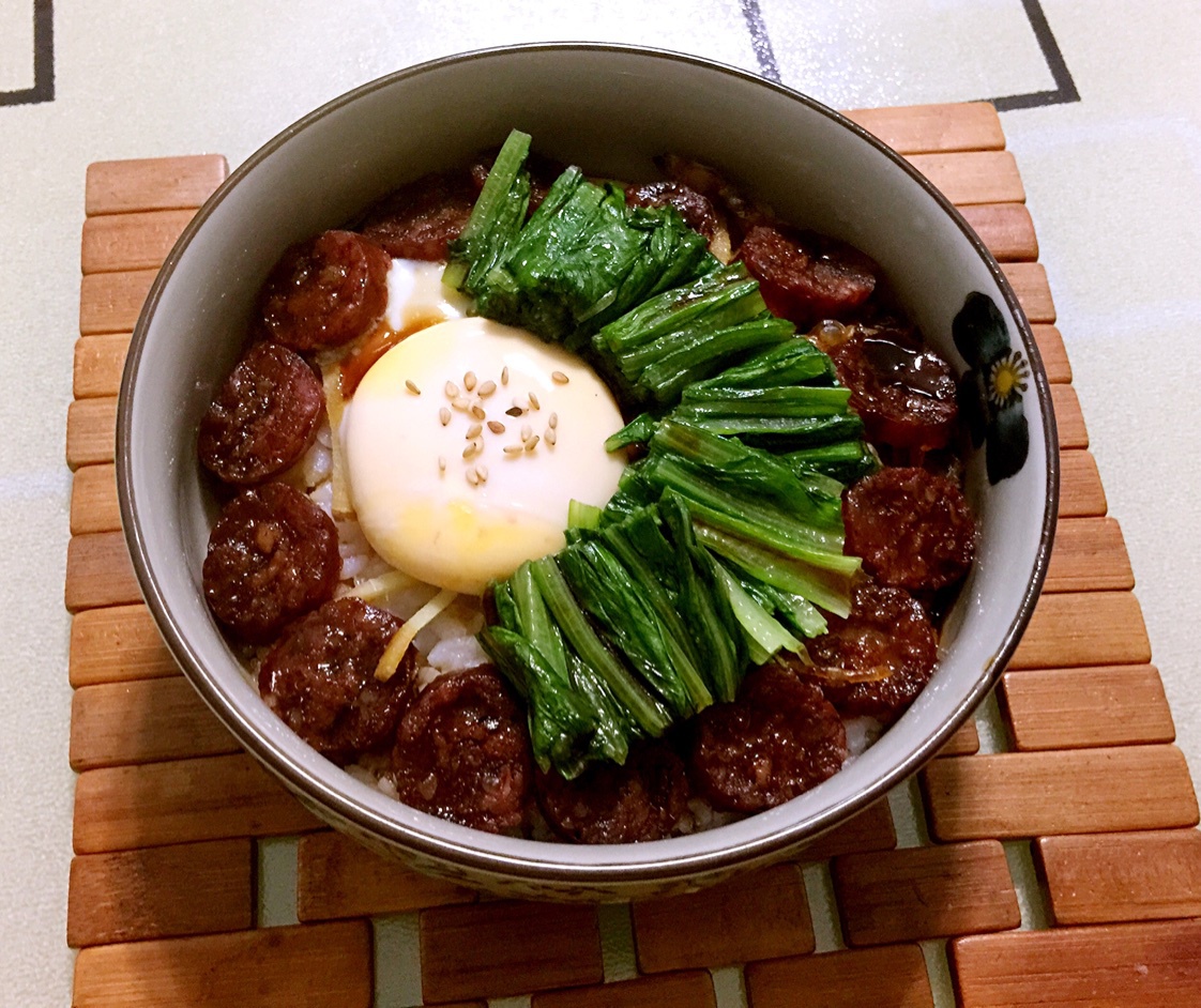 腊肠煲仔饭