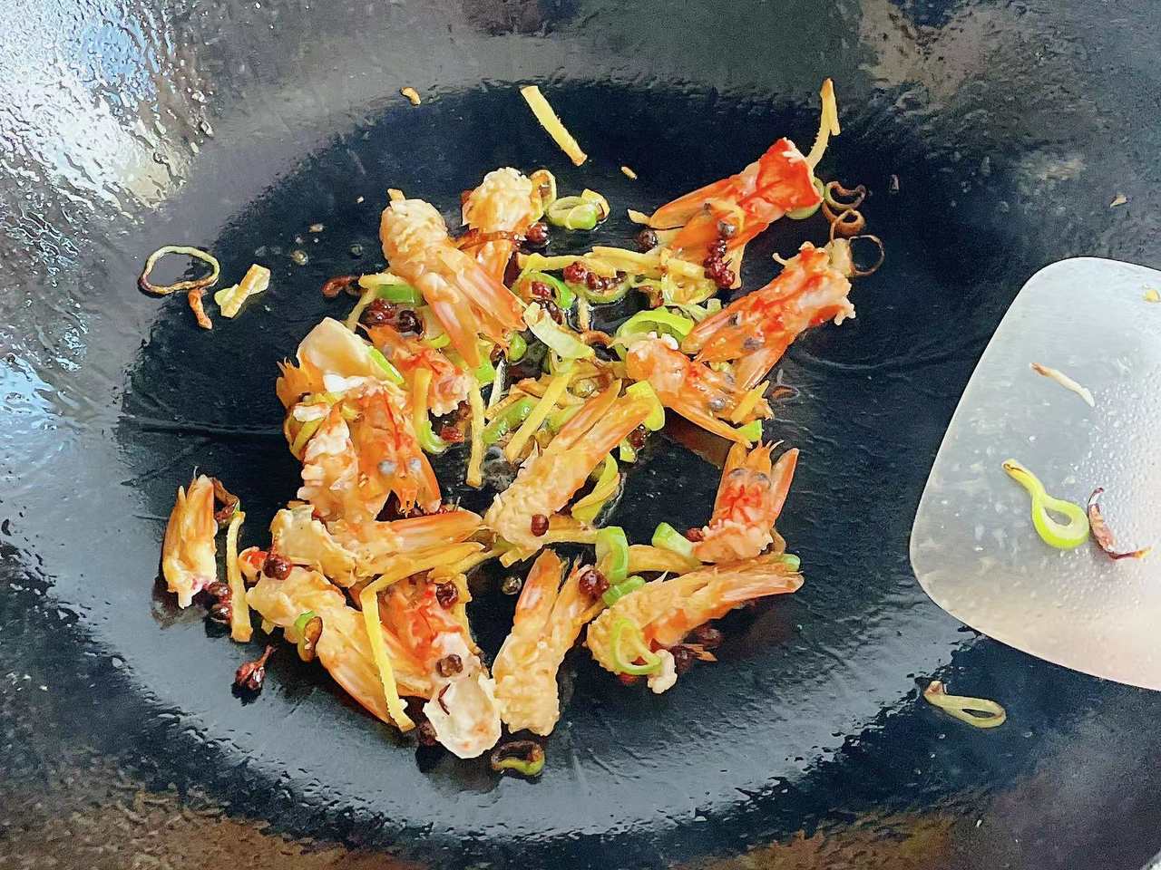 萝卜炖大虾的做法 步骤1