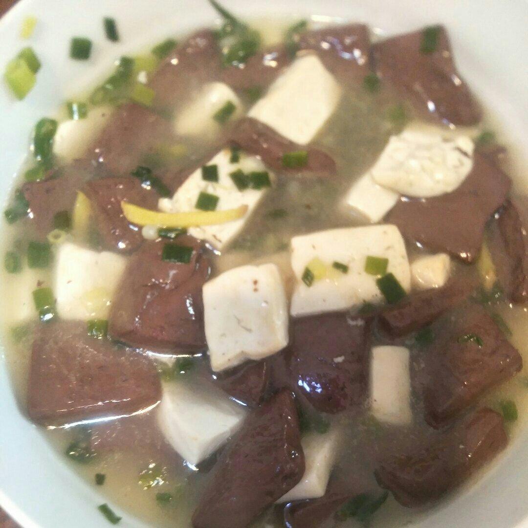 鸭血豆腐羹—平民食物补铁补钙
