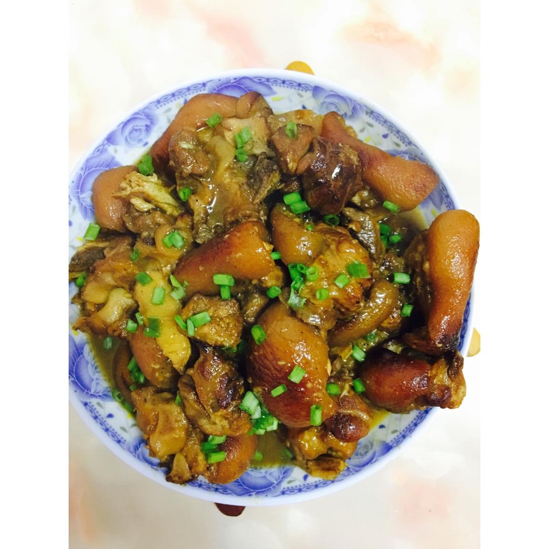 美味的家常菜：红烧猪蹄