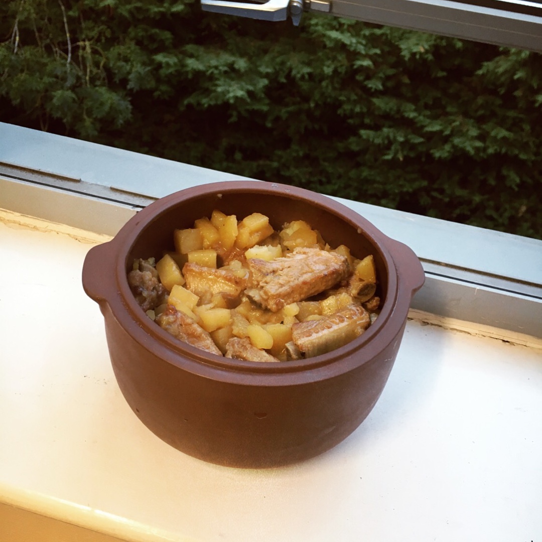红烧排骨土豆