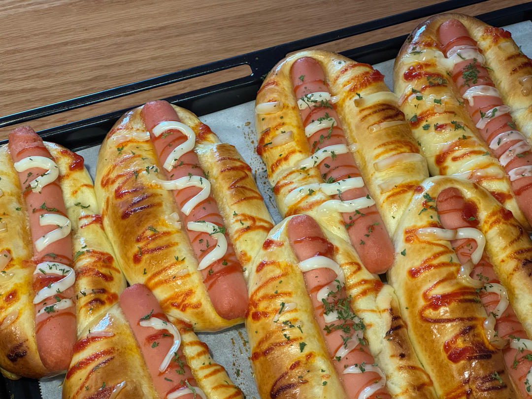 一个面团撑起一家店的台式面包—香肠面包