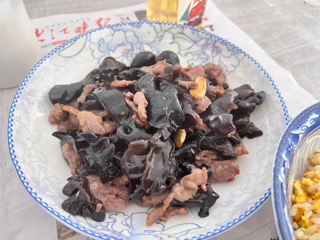 超简单家常木耳炒肉