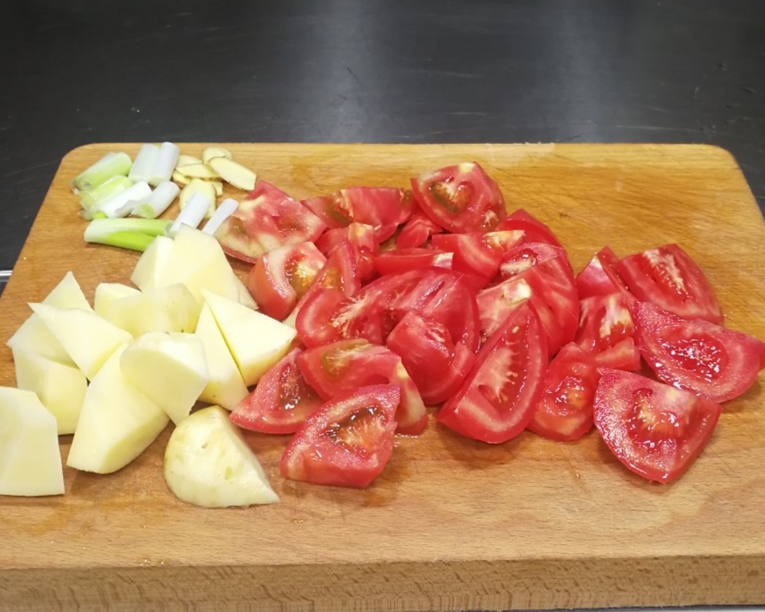 番茄土豆炖牛腩的做法 步骤8