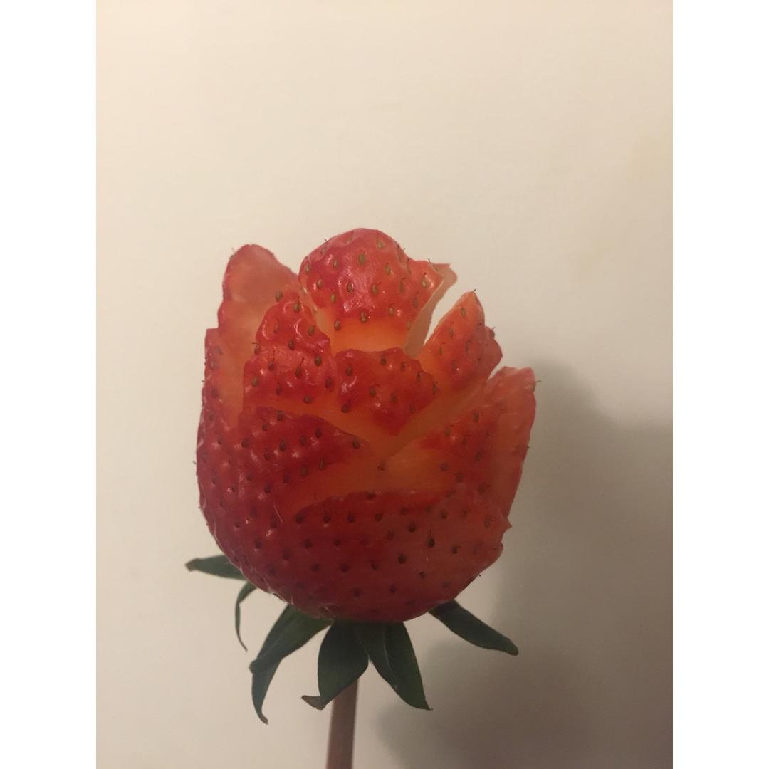 玫瑰花草莓