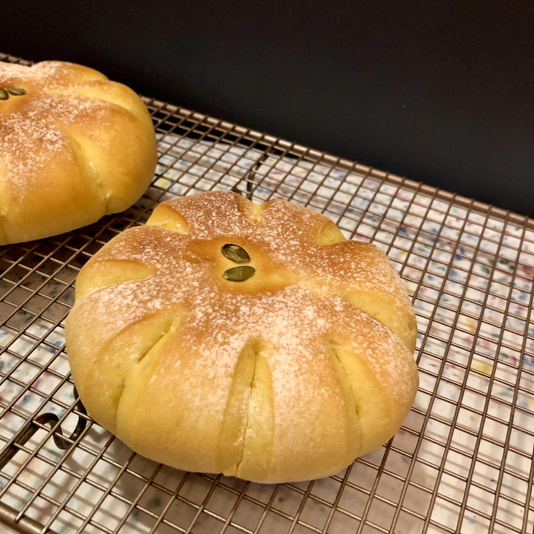 美味与颜值并存的南瓜🎃软欧面包